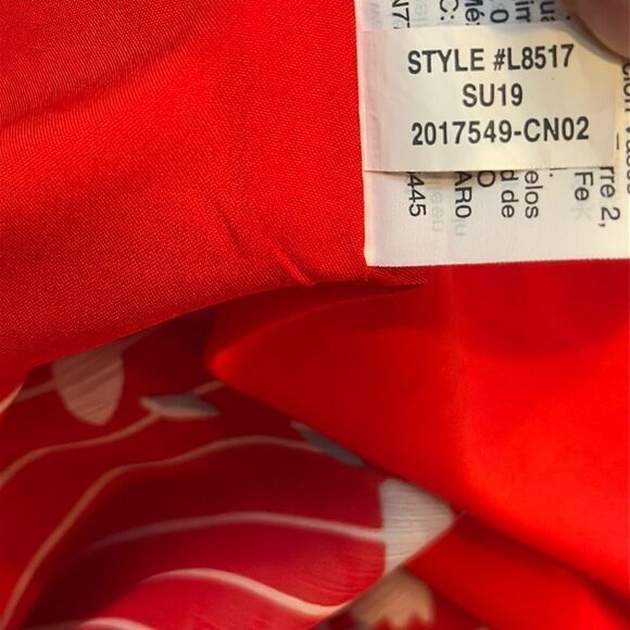 Madewell Scalloped Flutter-Sleeve Midi Dress in Daisy Society 12 red - Picture 6 of 8